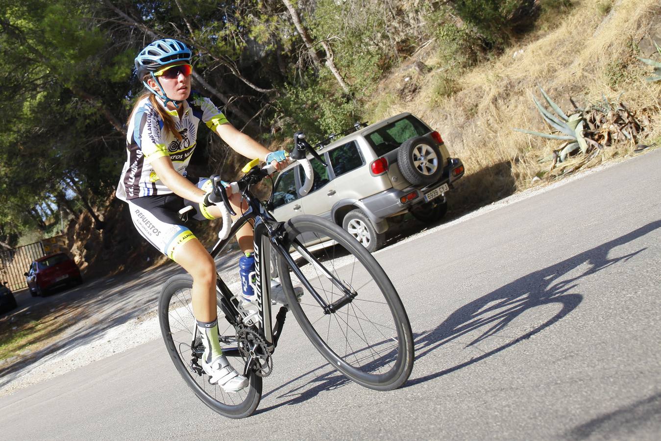 La tradicional prueba se celebró este domingo con la participación de más de 250 ciclistas