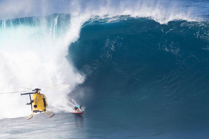 La playa de Supertubos en Penicha acoge el campeonato Rip Curl Pro Portugal, que es parte de la Liga Mundial de Surf (WSL).