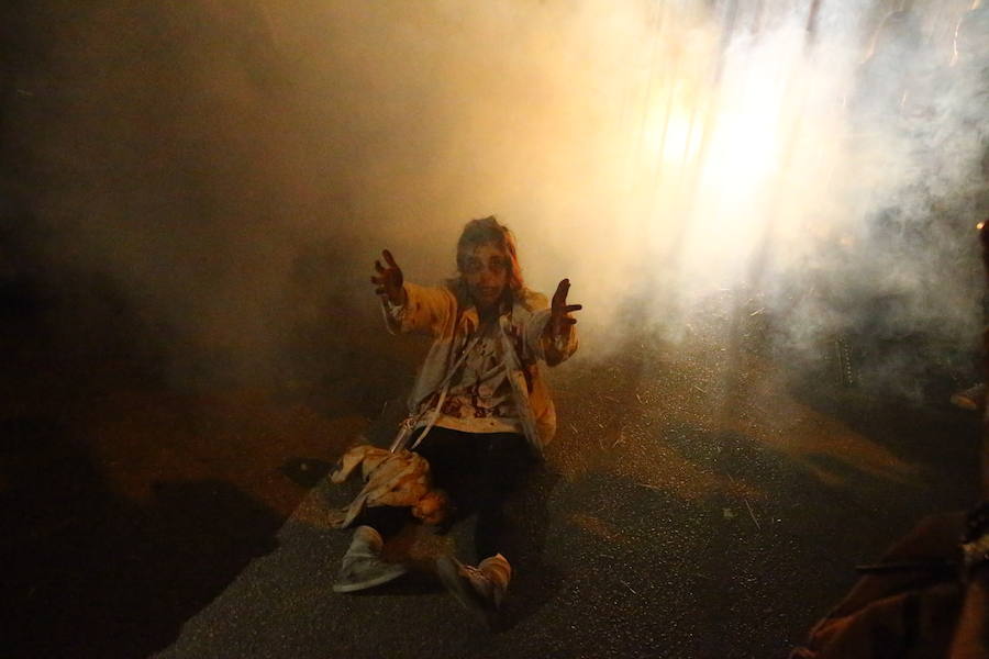 Esta zona de Málaga vivió un año más una noche terrorífica