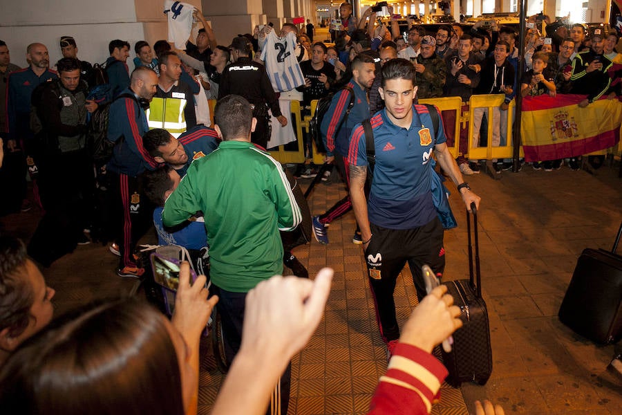 La selección española ya se encuentra en Málaga para disputar este sábado el partido amistoso ante Costa Rica en La Rosaleda.