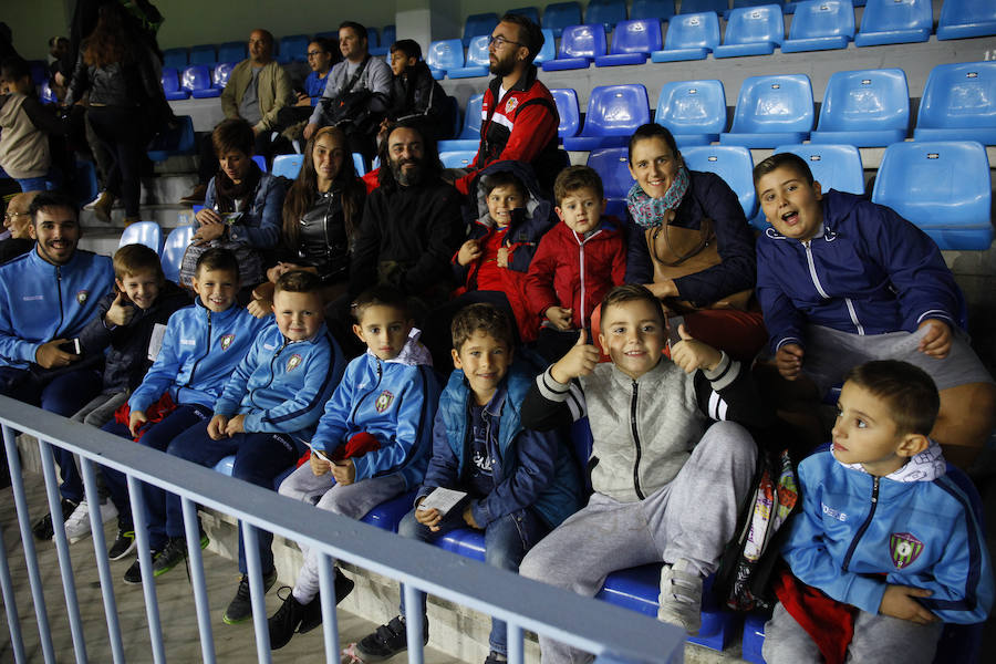 Unas 19.000 personas acudieron a La Rosaleda a presenciar el entrenamiento de la selección española de fútbol.