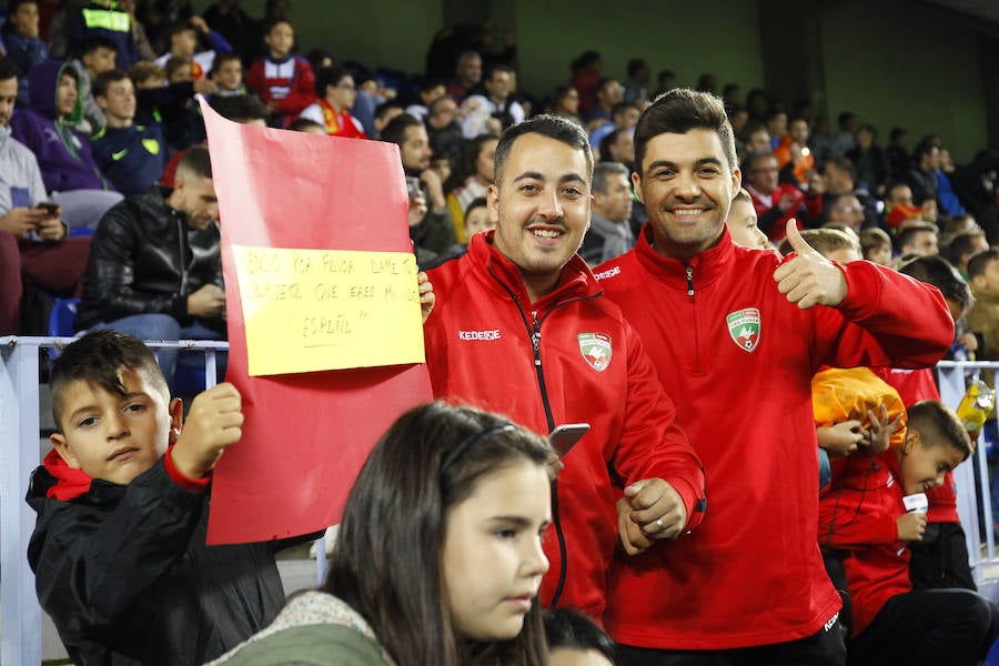 Unas 19.000 personas acudieron a La Rosaleda a presenciar el entrenamiento de la selección española de fútbol.