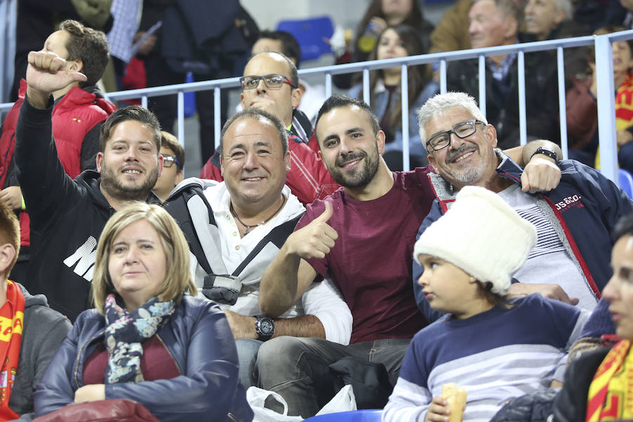 La Rosaleda colgó el cartel de "completo" en el partido amistoso que enfrentó a España ante Costa Rica en Málaga.