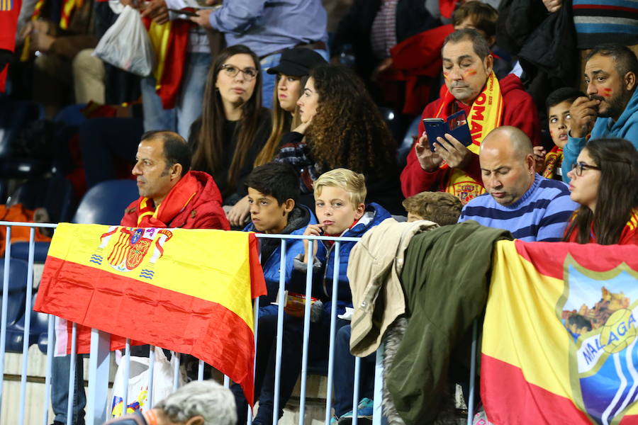 La gran expectación por ver a la selección española en Málaga hizo que La Rosaleda colgase el cartel de completo en el partido ante Costa Rica.