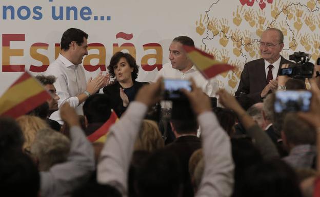 Juanma Moreno, Soraya Sáenz de Santamaría, Elías Bendodo y Francisco de la Torre, ayer. 