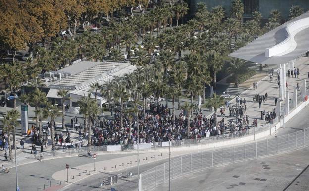 Vista en altura de los manifestantes.