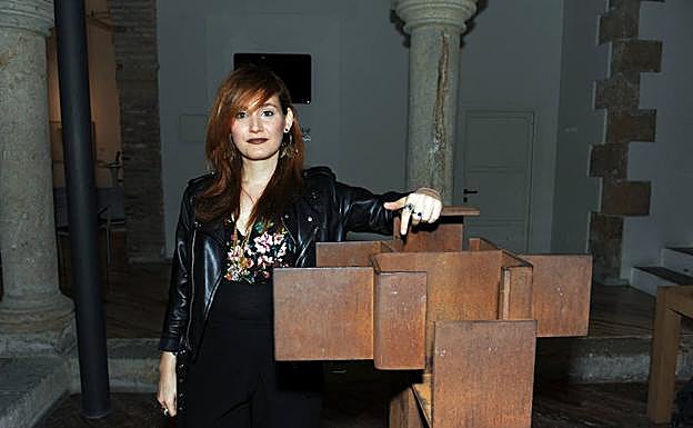 Almudena Vega durante el ciclo ‘Vive al instante’ en el Museo del Grabado Contemporáneo.