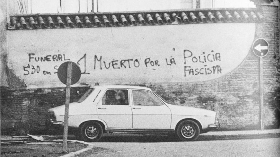 Pintada anunciando el funeral de García Caparrós.