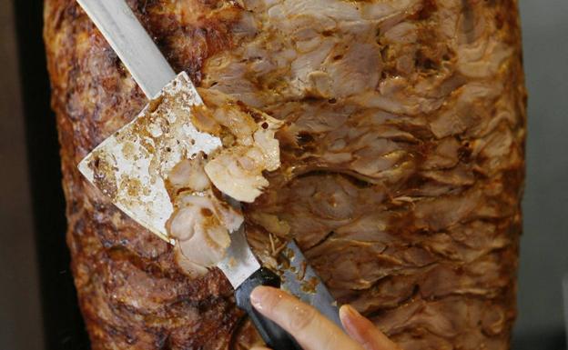 Eurodiputados piden vetar el uso de fosfatos en el kebab por razones sanitarias