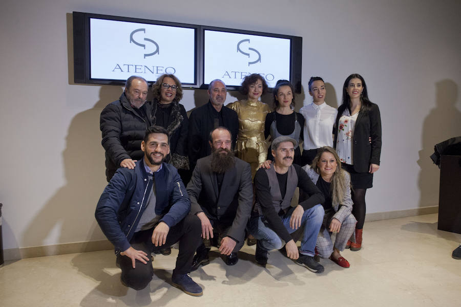 El actor y director malagueño Fan Perea arrasa con 'Souvenir'