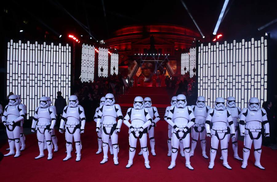 Madrid, Londres, Los Ángeles... Repasamos en imágenes los mejores preestrenos de la última película de la saga de 'Star Wars'.