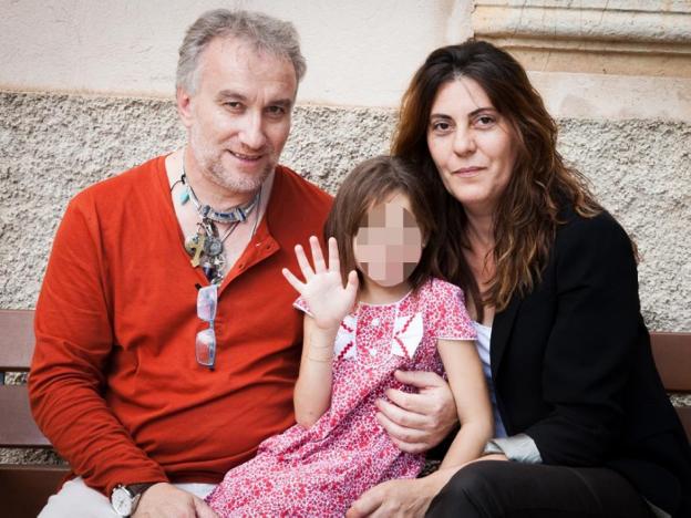 Fernando Blanco y Marta Garau, con su hija Nadia. :: R. c.