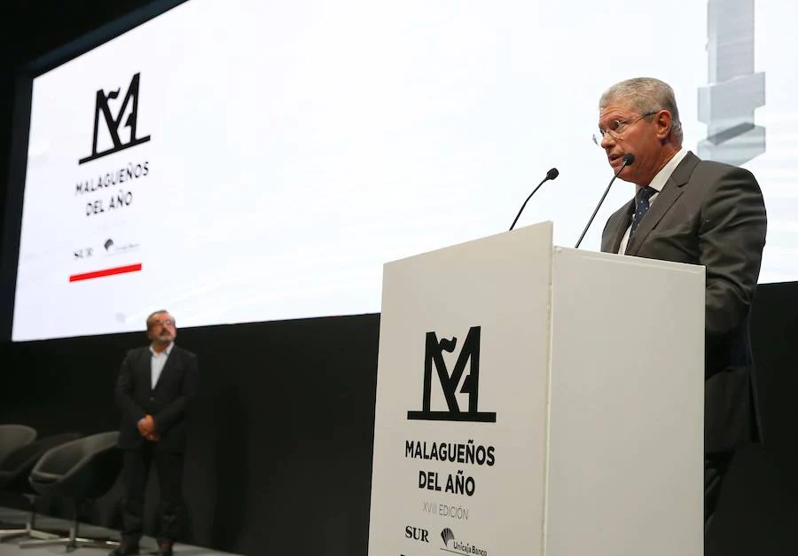 Personalidades de todos los ámbitos de la sociedad malagueña se dieron cita en el Palacio de Ferias y Congresos en la gala de entrega de los Premios Malagueños del Año 2017.