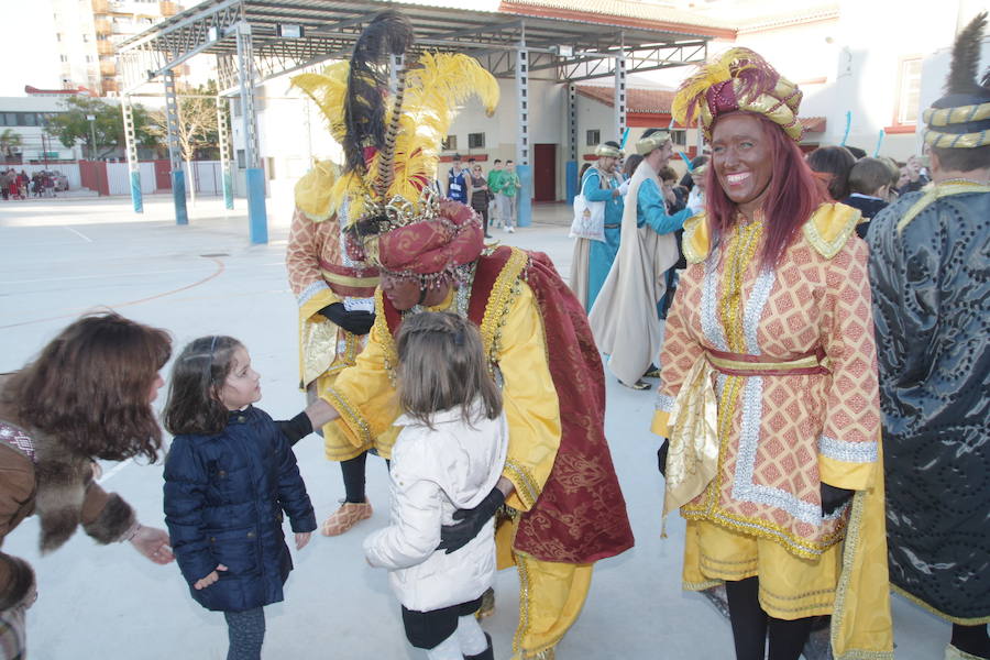 Sus Majestades de Oriente recorrieron las calles del distrito