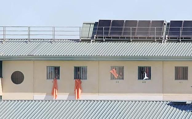 El inmigrante fallecido en la prisión de Archidona fue llevado a su celda tras una revuelta en la que se autolesionó