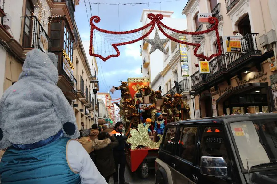 Melchor, Gaspar y Baltasar han aterrizado en la ciudad del Tajo en helicóptero 