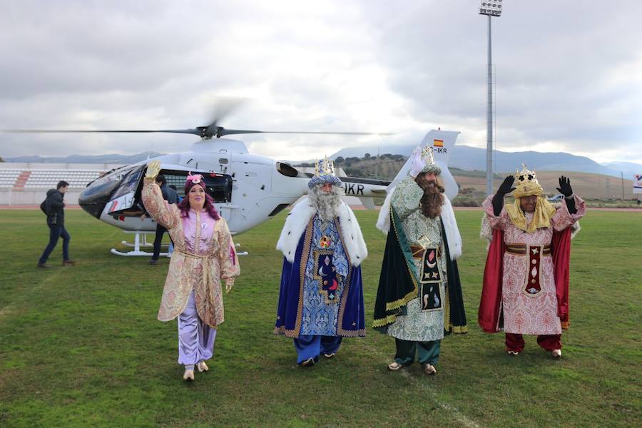 Melchor, Gaspar y Baltasar han aterrizado en la ciudad del Tajo en helicóptero 