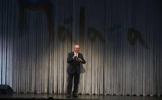 De la Torre presentó la nueva guía en la víspera de Fitur.