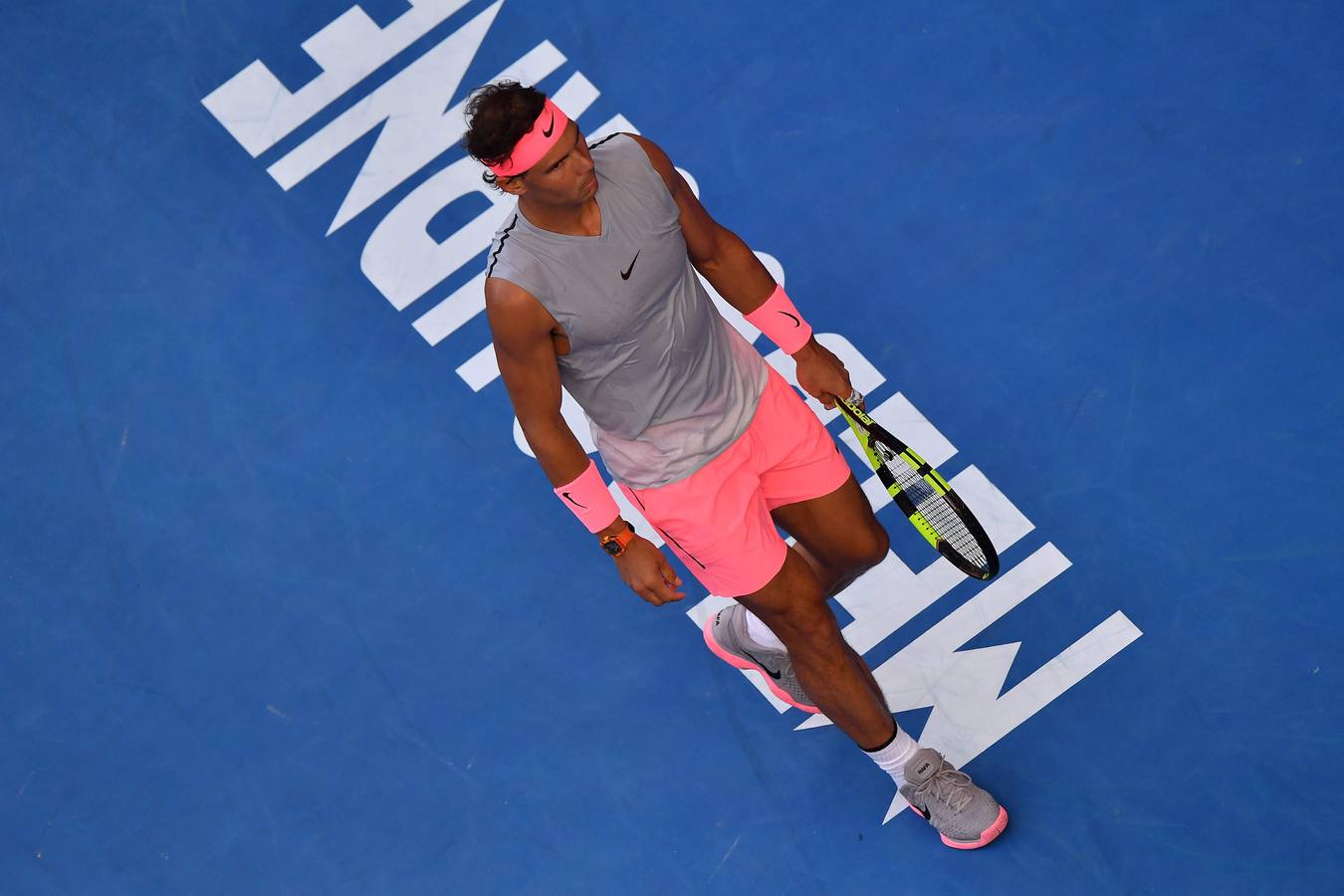 LAs mejores imágenes del partido de tercera ronda del Open de Australia entre Rafa Nadal y Damir Dzumhur.