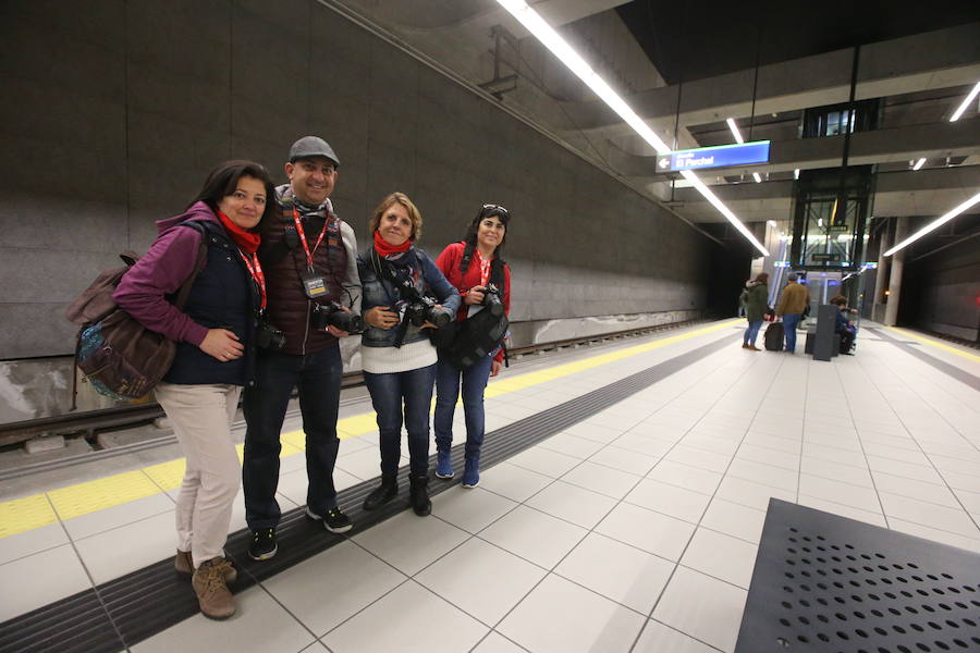 250 aficionados toman las calles de la ciudad para conseguir la mejor instantánea en la prueba organizada por SUR