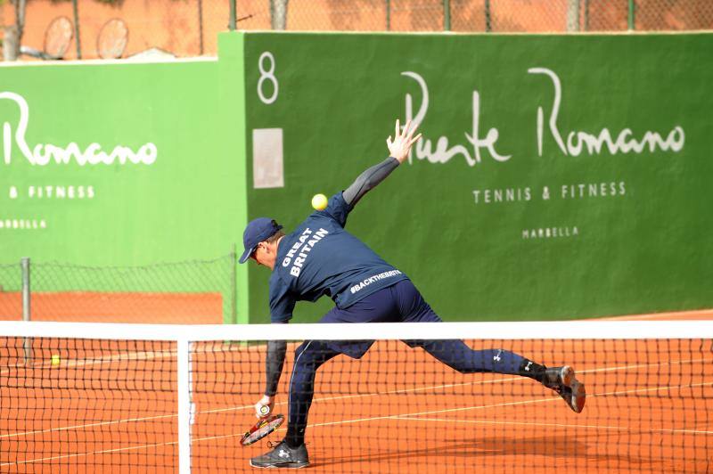 Las instalaciones del Club Puente Romano ultiman su preparación para albergar el torneo este fin de semana