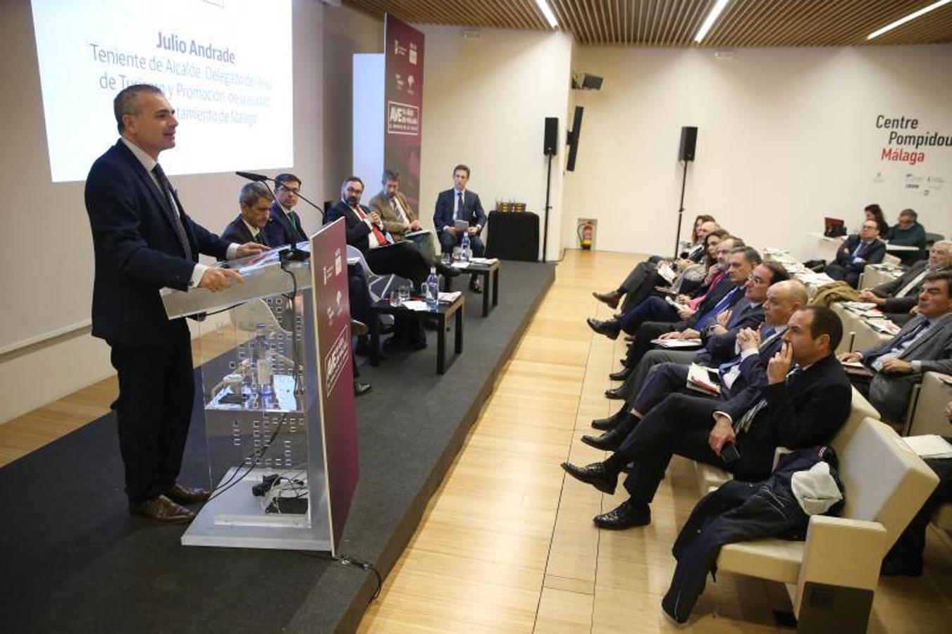 Fotos del Foro SUR sobre los diez años del AVE en Málaga