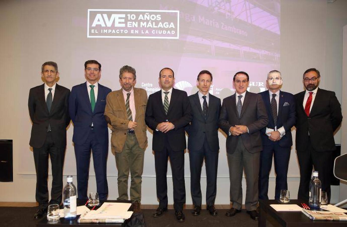 Fotos del Foro SUR sobre los diez años del AVE en Málaga