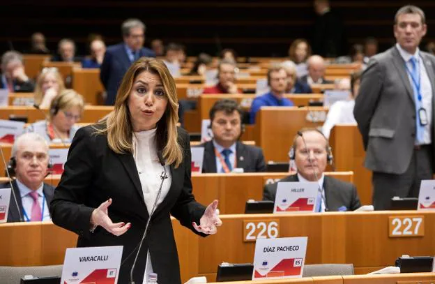 La presidenta de la Junta de Andalucía, Susana Díaz, ayer en Bruselas en la sesión plenaria del Comité Europeo de las Regiones. :: efe