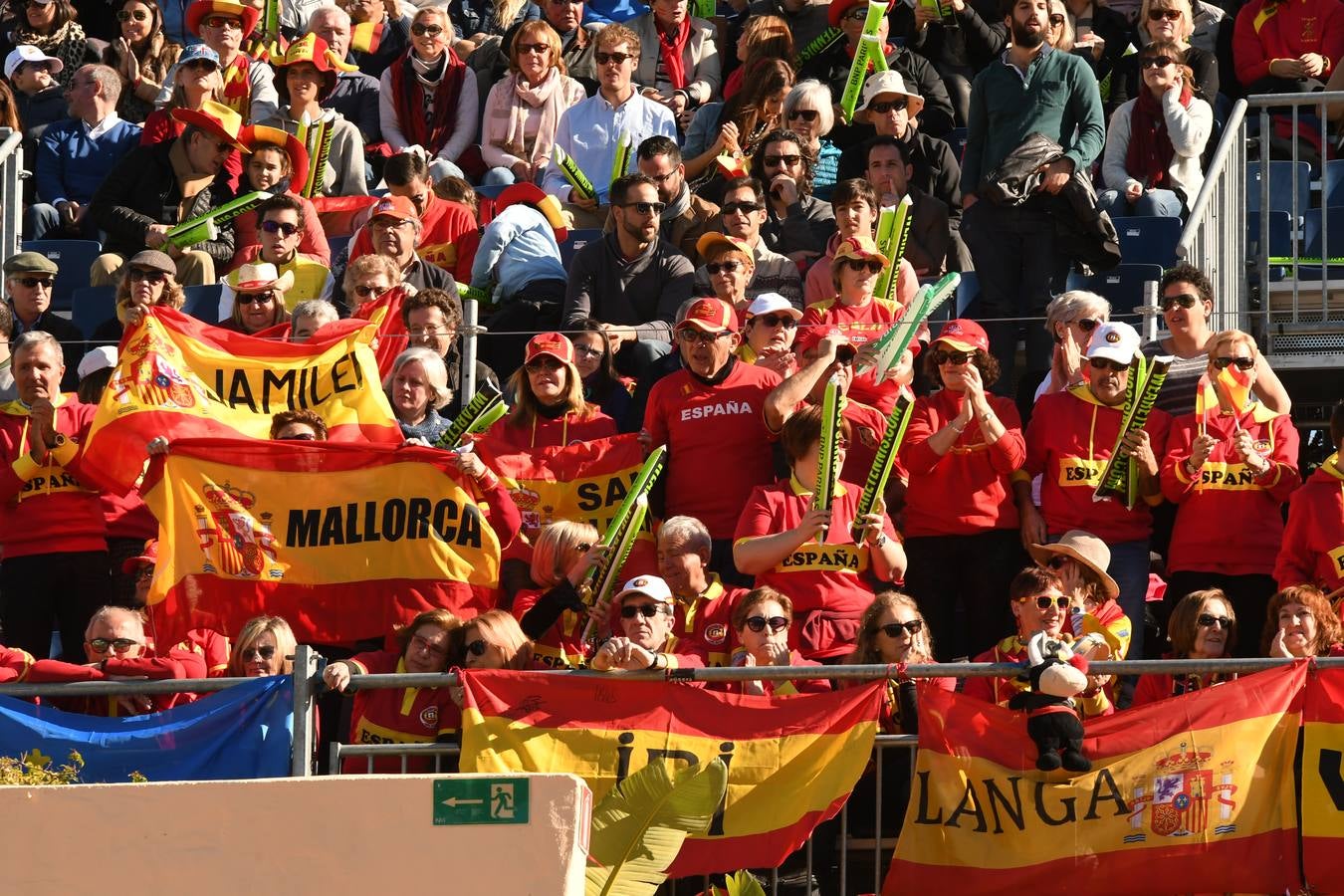 Eliminatoria de la Copa Davis entre España y Grañ Bretaña que se celebra en las instalaciones del Club de Tenis Puente Romano en Marbella 