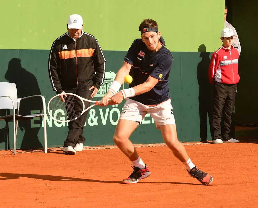 Albert Ramos supera con muchas más dificultades de las previstas a un infatigable Cameron Norrie por 7-6, 2-6, 7-6 y 6-2, en tres horas y 45 minutos