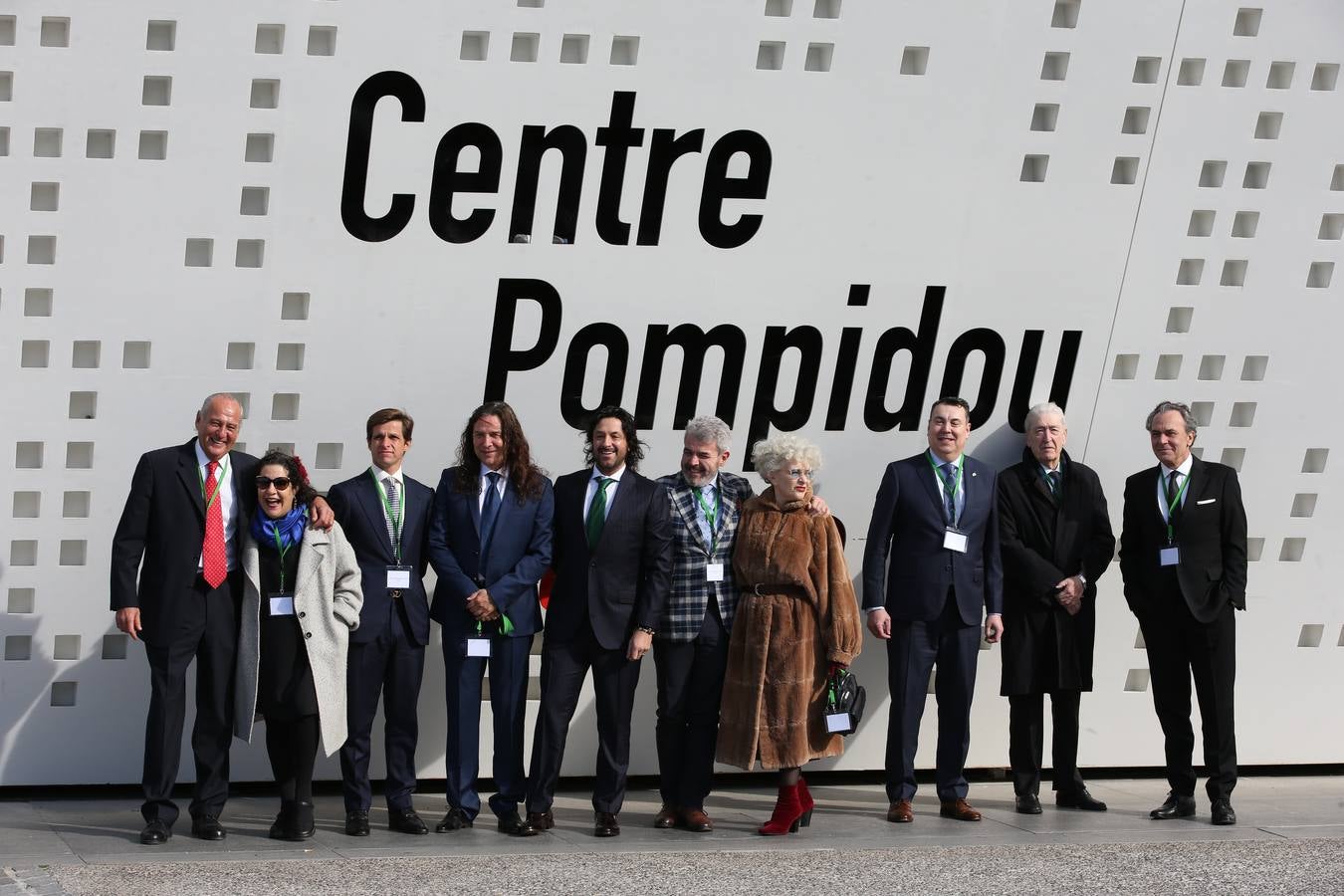 Don Felipe y Doña Letizia presiden la ceremonia en el Pompidou