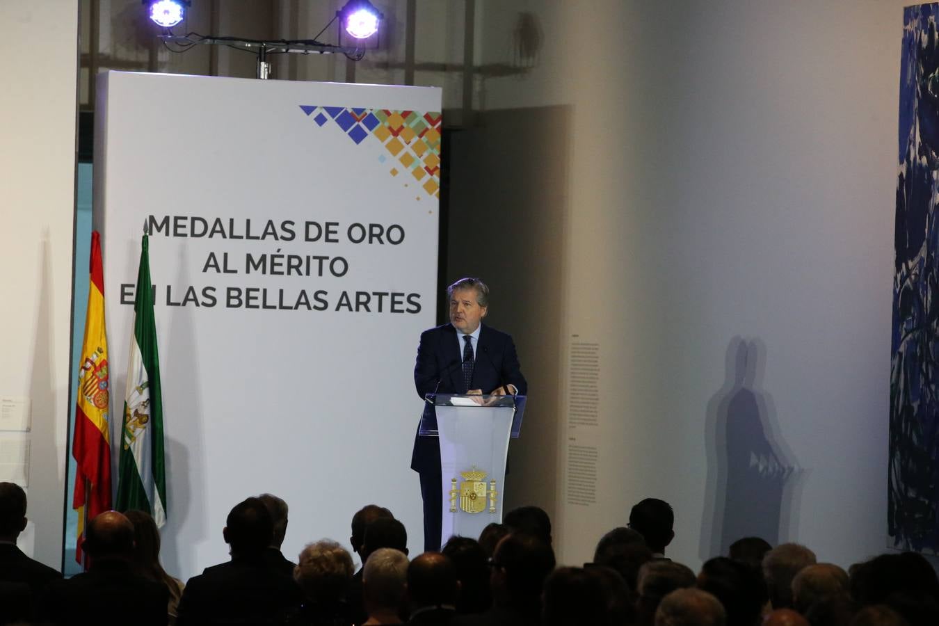 Don Felipe y Doña Letizia presiden la ceremonia en el Pompidou