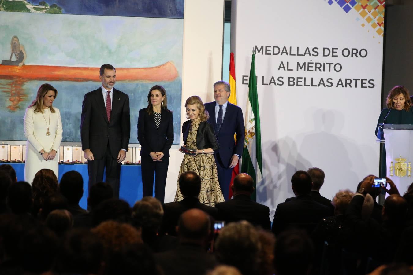 Don Felipe y Doña Letizia presiden la ceremonia en el Pompidou