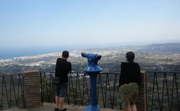 Mijas Pueblo ofrece bonitas vistas panorámicas de la Costa del Sol.