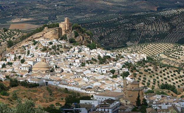 Montefrío está considerado como uno de los pueblos más bonitos de Andalucía.