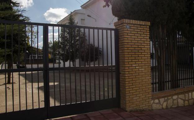 Entrada al centro escolar donde presuntamente se produjeron los hechos.