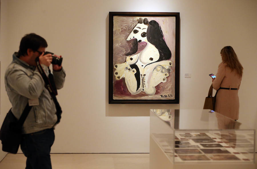 El Museo Picasso Málaga ha inaugurado la exposición 'Y Fellini soñó con Picasso', una muestra de dibujos, películas, fotografías y otros documentos del director de cine italiano que se unen a las esculturas, dibujos y obra gráfica de Picasso.