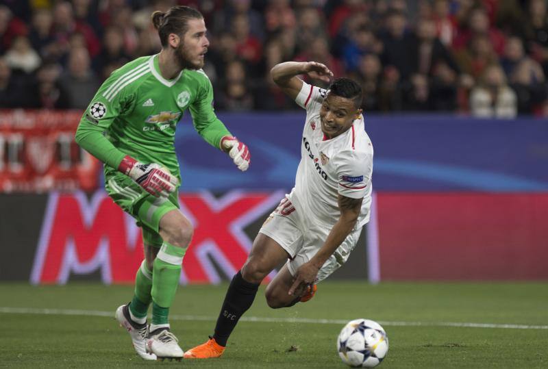 Las mejores imágenes del partido de ida de octavos de final de la Liga de Campeones que enfrentó al Sevilla y al Manchester United en el Sánchez-Pizjuán