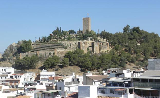 Casco antiguo de Vélez-Málaga, coronado por su fortaleza.
