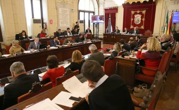 Un pleno con todos los asuntos polémicos de Málaga