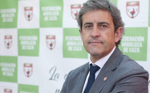 José María Mancheño: «Los cazadores nos sentimos criminalizados pero en realidad generamos vida»