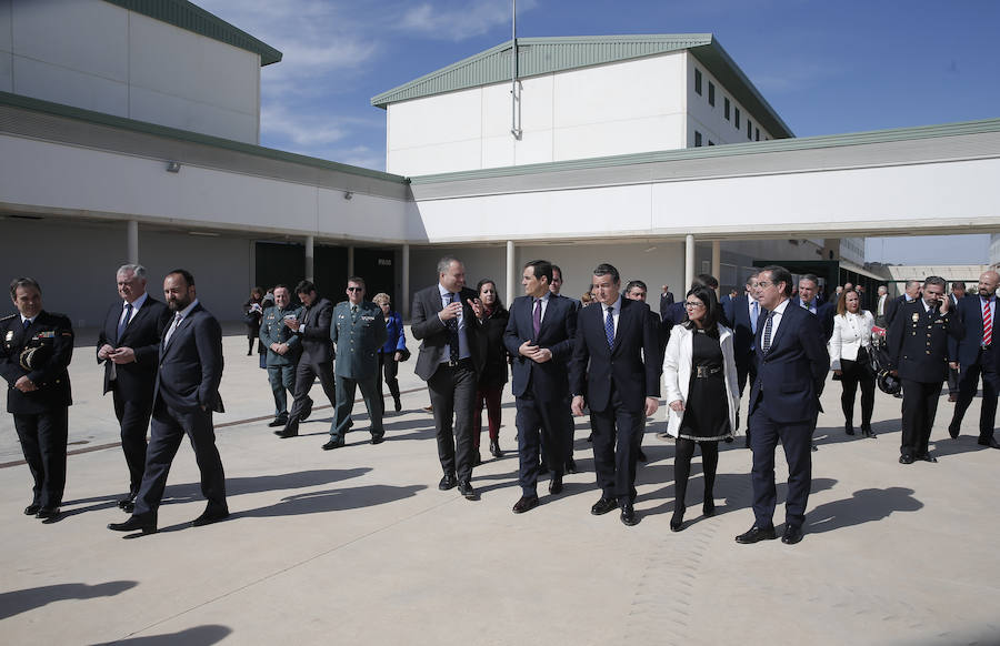 El centro penitenciario Málaga II, ubicado en Archidona, tiene 1.008 celdas en las que se pueden internar en torno a 2.000 reclusos. 