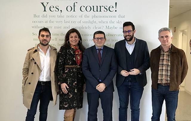 Impulso a la cooperación internacional. Representantes de la UMA y de la Agencia Andaluza de Cooperación Internacional para el Desarrollo se reunieron para reforzar su colaboración. 