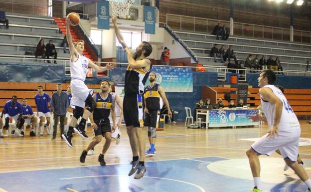 El Marbella y el Forus fallan en su primer partido por el ascenso