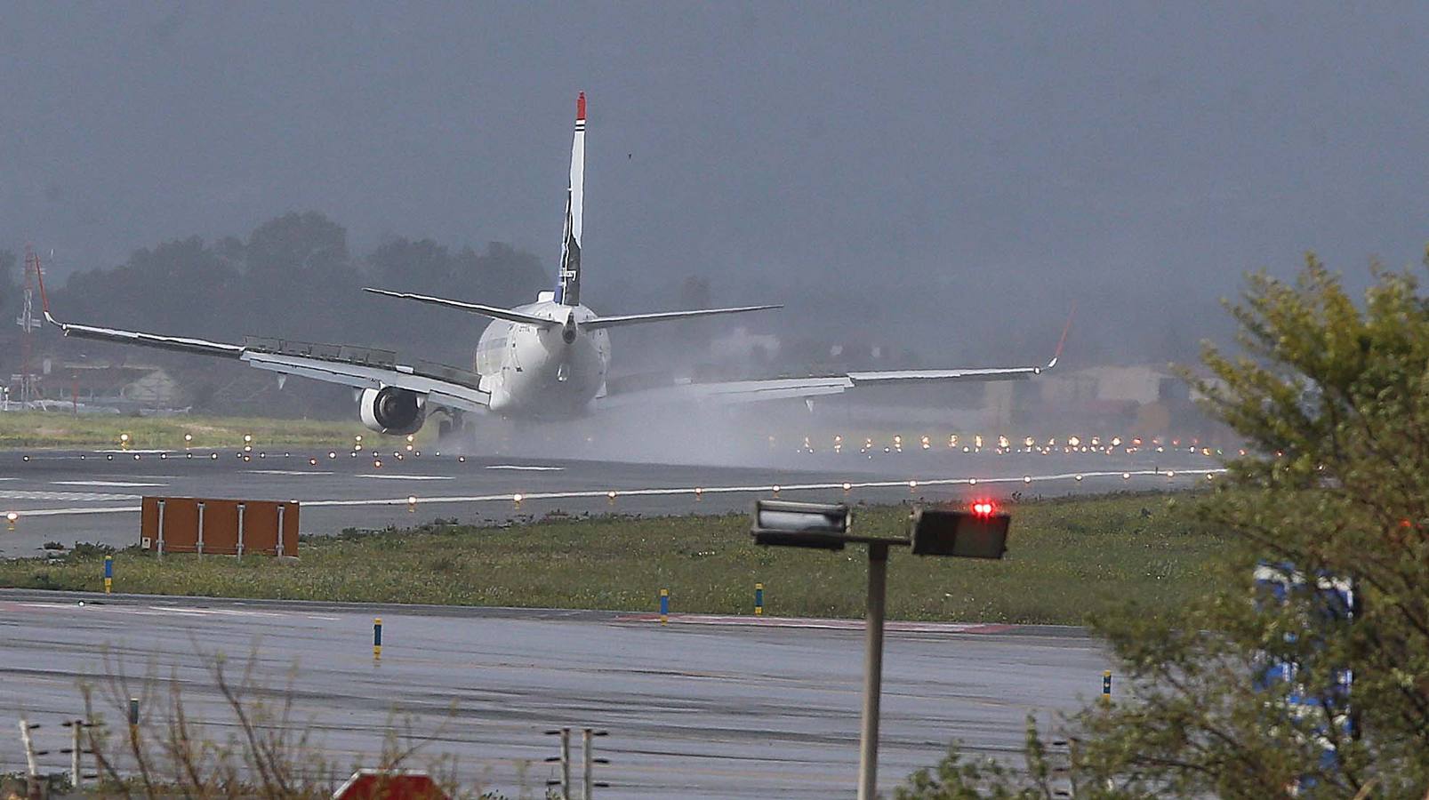 En todos los casos se debe a la meteorología adversa en Irlanda y Reino Unido y no a problemas en la capital malagueña