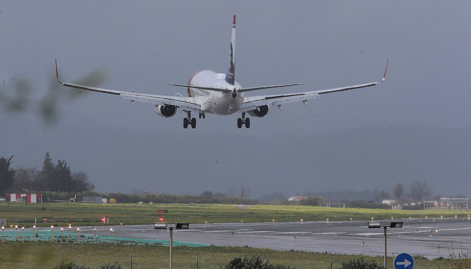 En todos los casos se debe a la meteorología adversa en Irlanda y Reino Unido y no a problemas en la capital malagueña