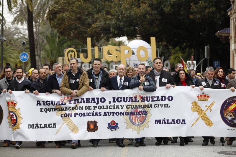 Jusapol protesta para seguir defendiendo ante el Gobierno central la necesidad de que sus sueldos sean iguales a los de otras policías y cuerpos de seguridad autonómicos