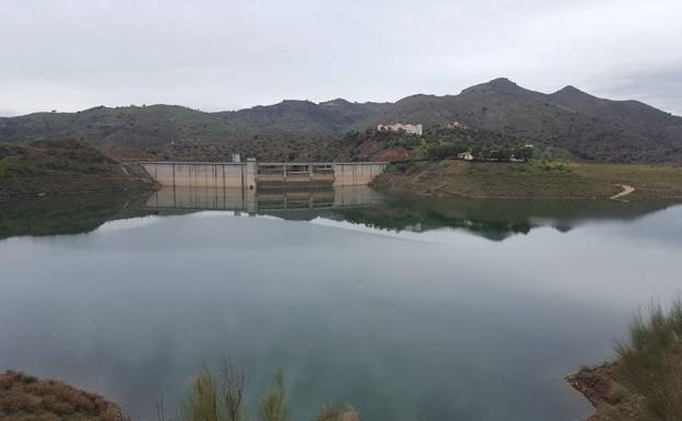 Imagen del embalse de Casasola este sábado. 