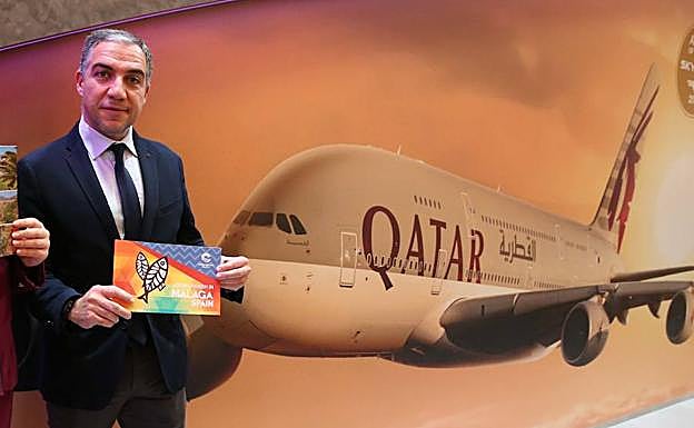 Bendodo, en el expositor de Qatar Airways en la ITB de Berlín. 