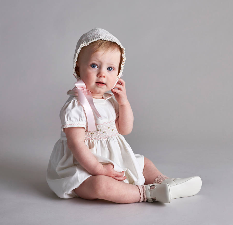 Vestido clásico con nido de abeja de Pepa&Co.